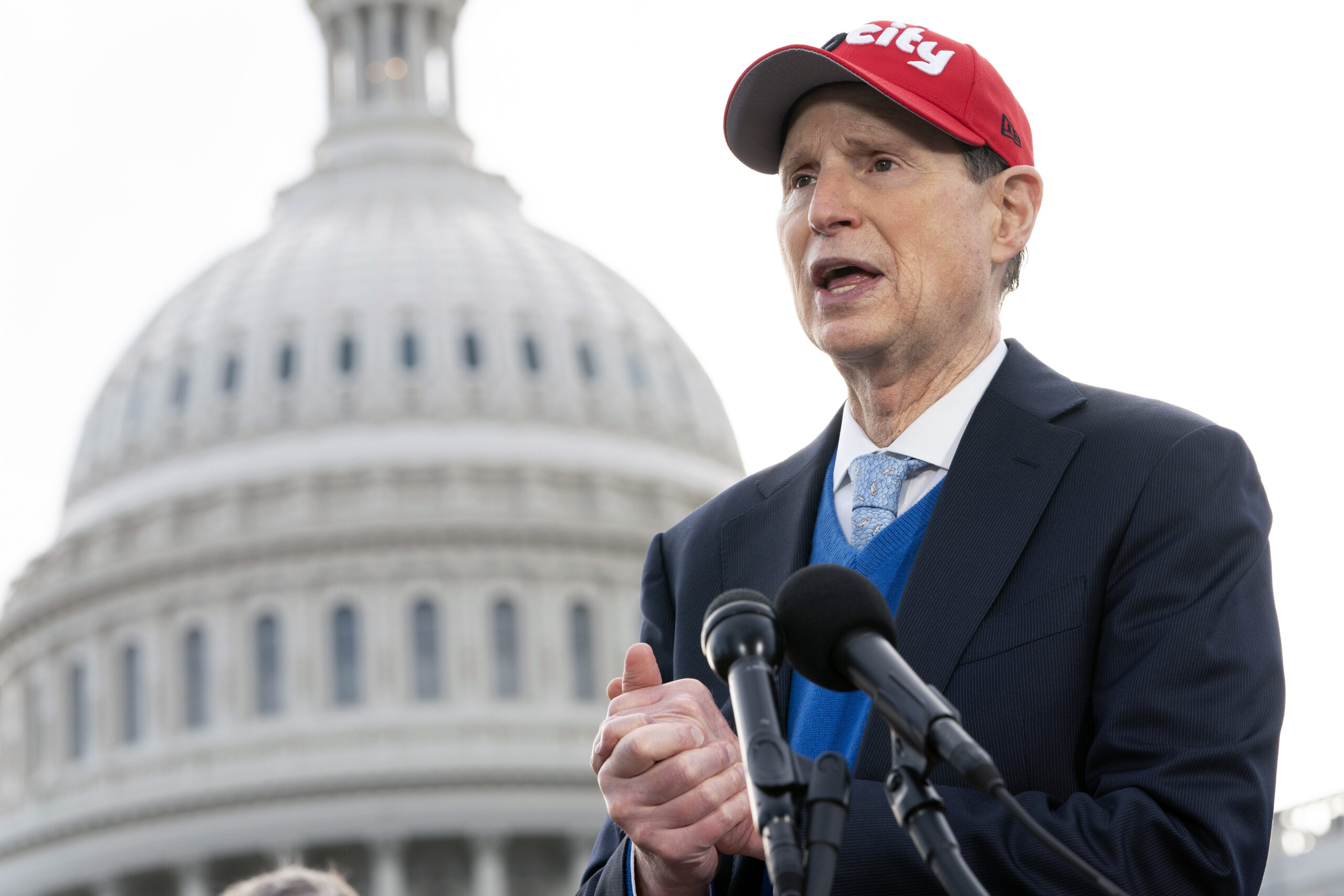 Oregon Sen. Ron Wyden tests positive for COVID-19