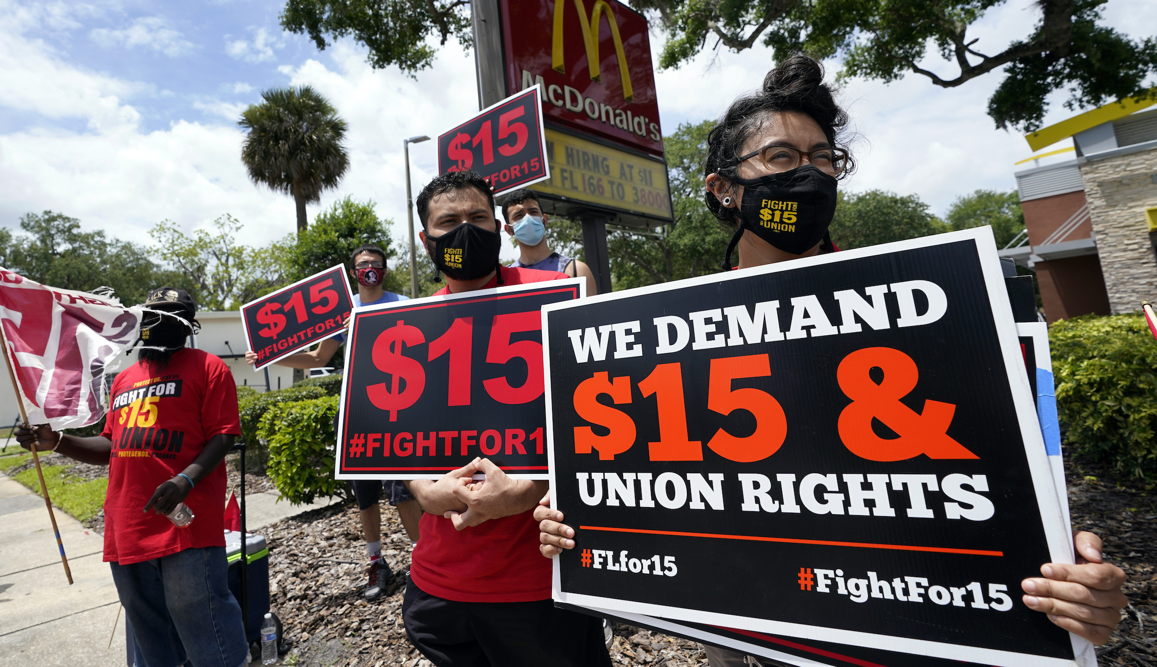 Biden hails $15 minimum wage for federal workers: ‘More breathing room’