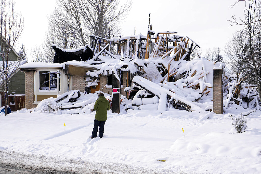 Three people missing, considered dead after Colorado wildfires