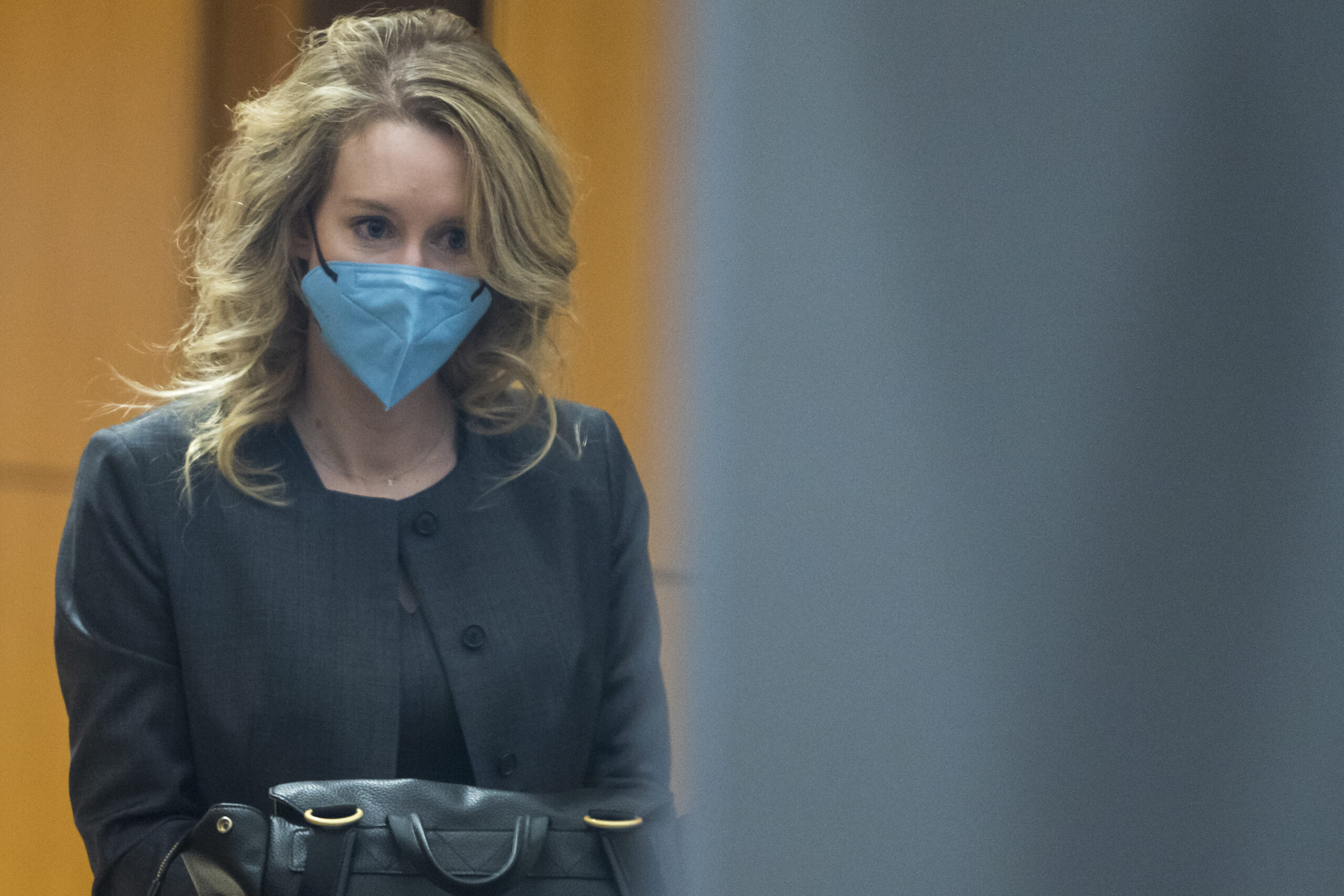 Elizabeth Holmes trial jury ‘unable to come to a unanimous verdict’ on 3 counts
