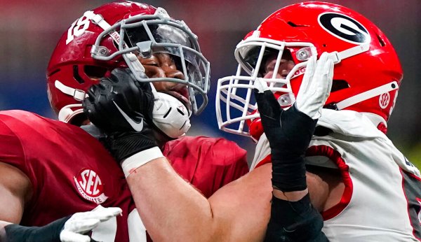 An alternative to the proposed 12-team College Football Playoff expansion