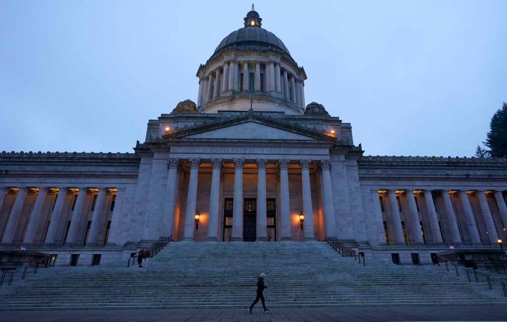 Washington Republican chairman steps down ahead of major elections
