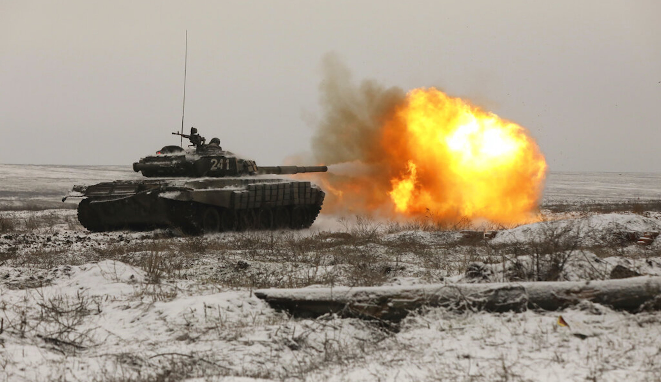 Russian military ready ‘right now’ to attack Ukraine and divide NATO