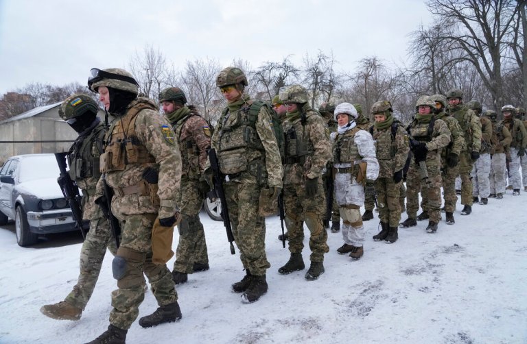 US draws down Ukraine Embassy presence as war fears mount