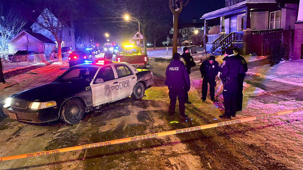 Six found dead in Milwaukee home in suspected homicide