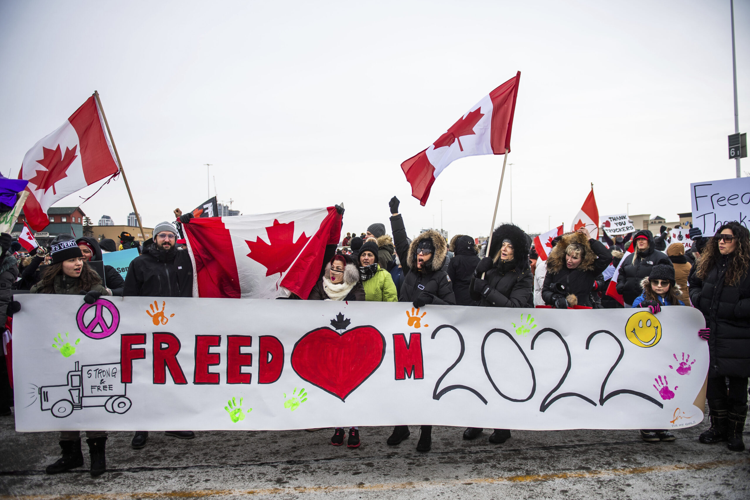 Ottawa police urge locals to stay home as truckers protest vaccine mandates