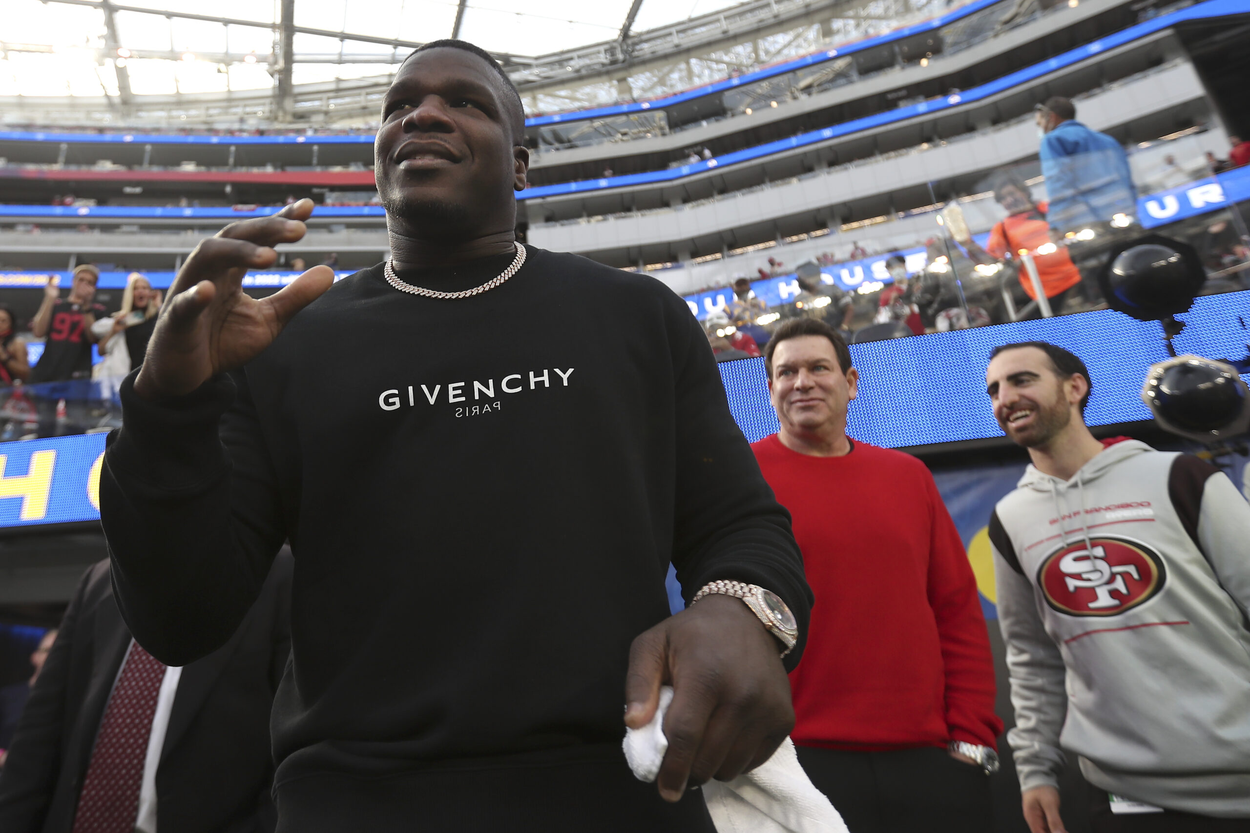 Frank Gore faces allegations of dragging a naked woman by her hair