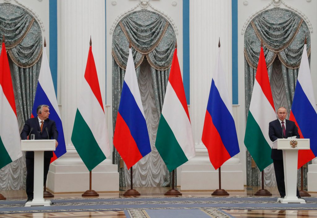 Mr. Orban goes to Moscow