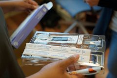 Biden administration re-ups free COVID-19 tests as holidays approach