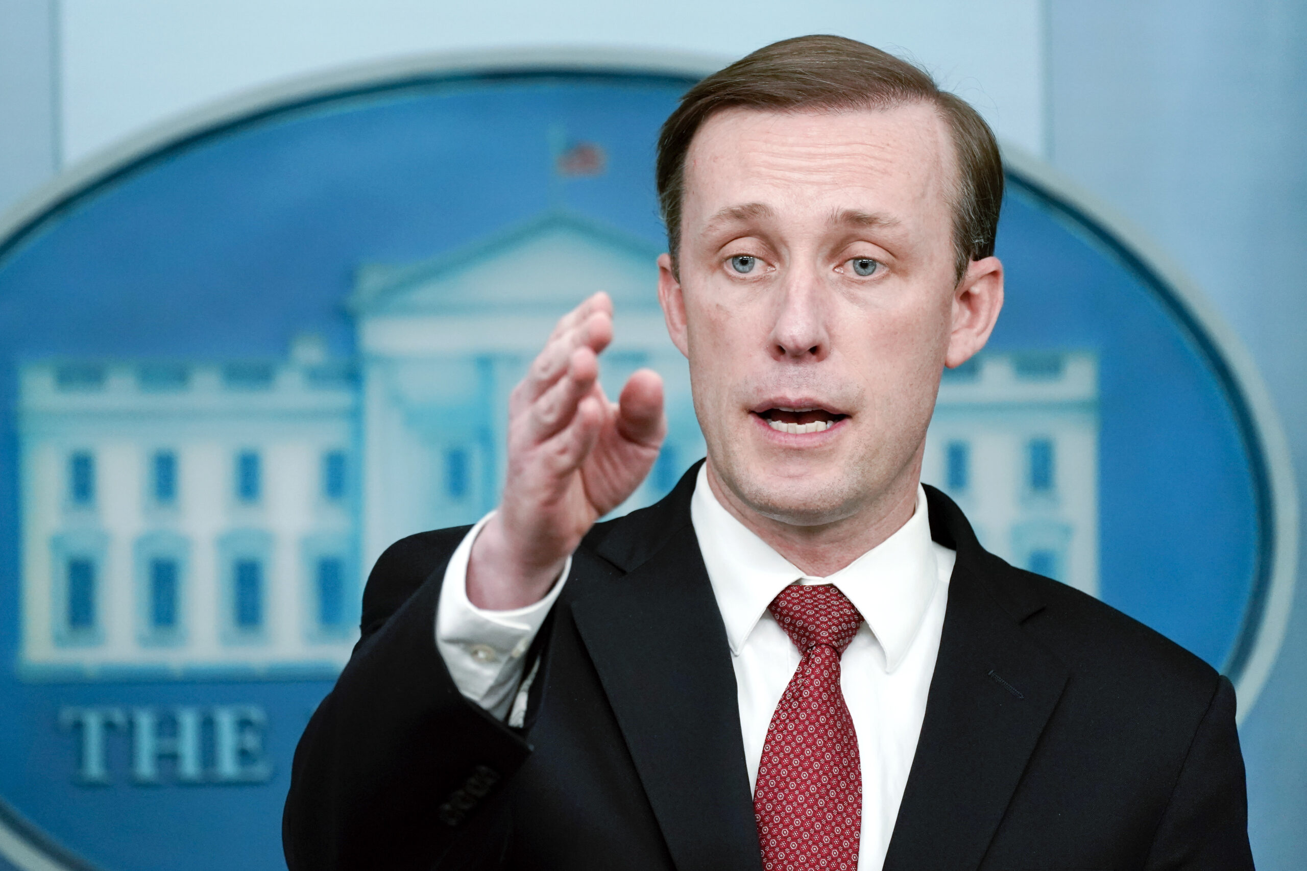 White House seeks to distinguish Ukraine warnings from run-up to Iraq War