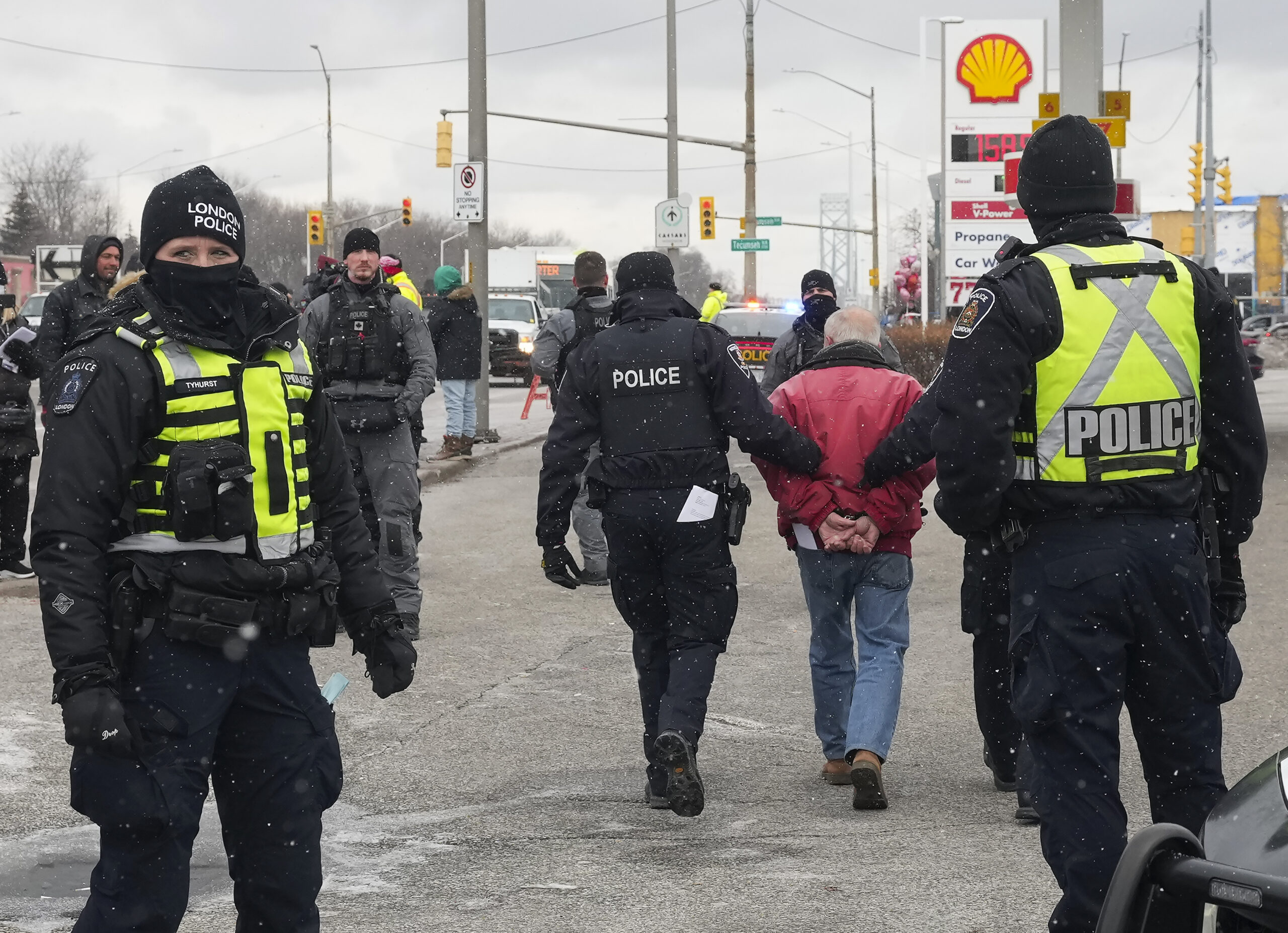Canadian police arrest remaining protesters at Ambassador Bridge