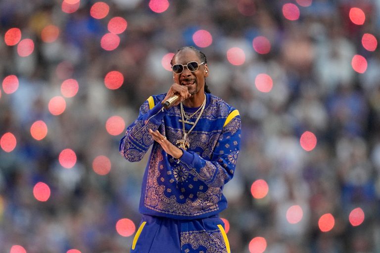 WATCH: Snoop Dogg’s Super Bowl pregame gets ‘lit’