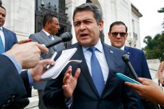 US seeks arrest of former Honduran president for extradition