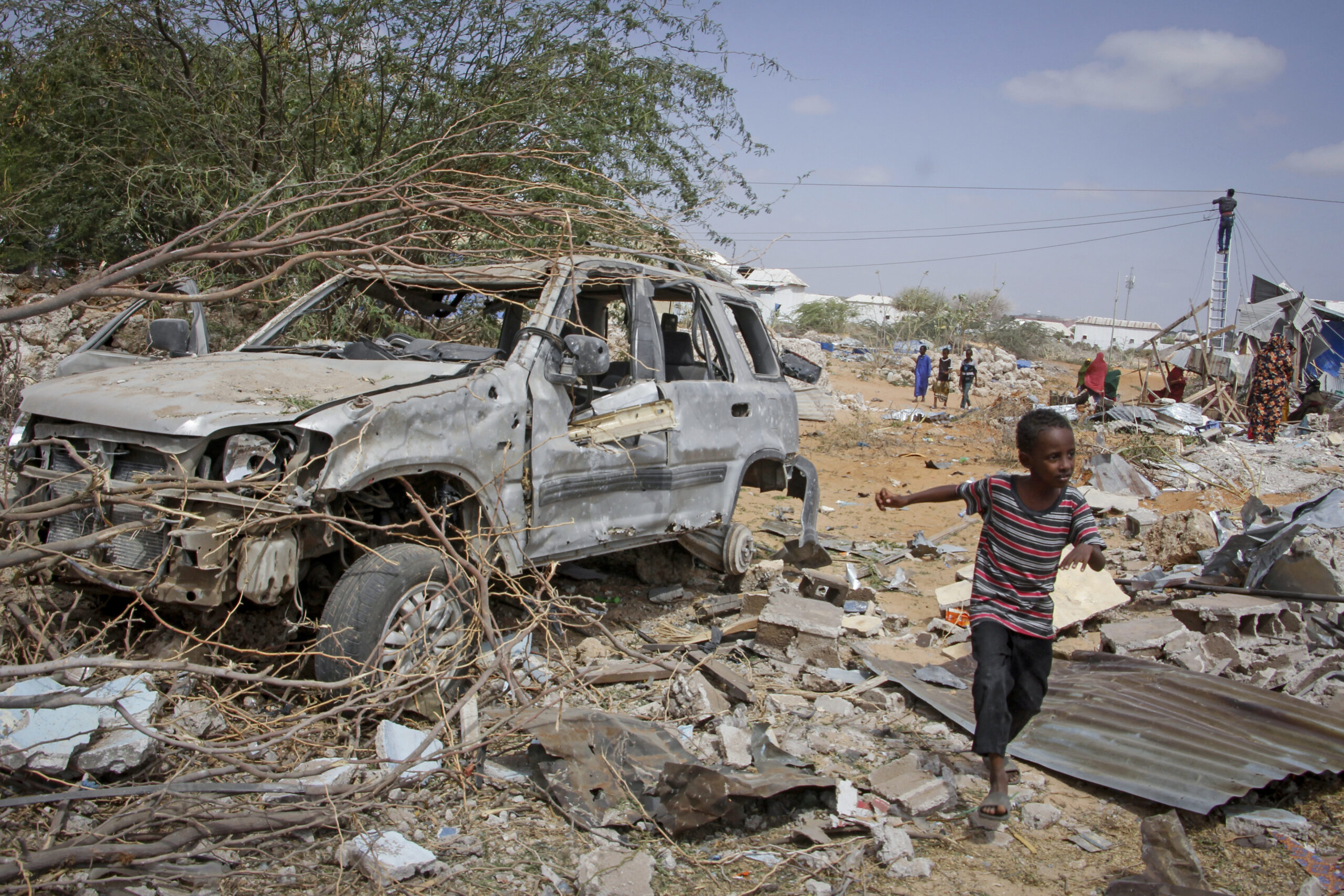 Thirteen killed, 18 wounded in suicide blast at Somali restaurant