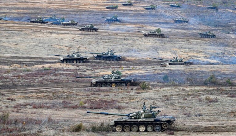 Dawn of war in Ukraine as Russia invades