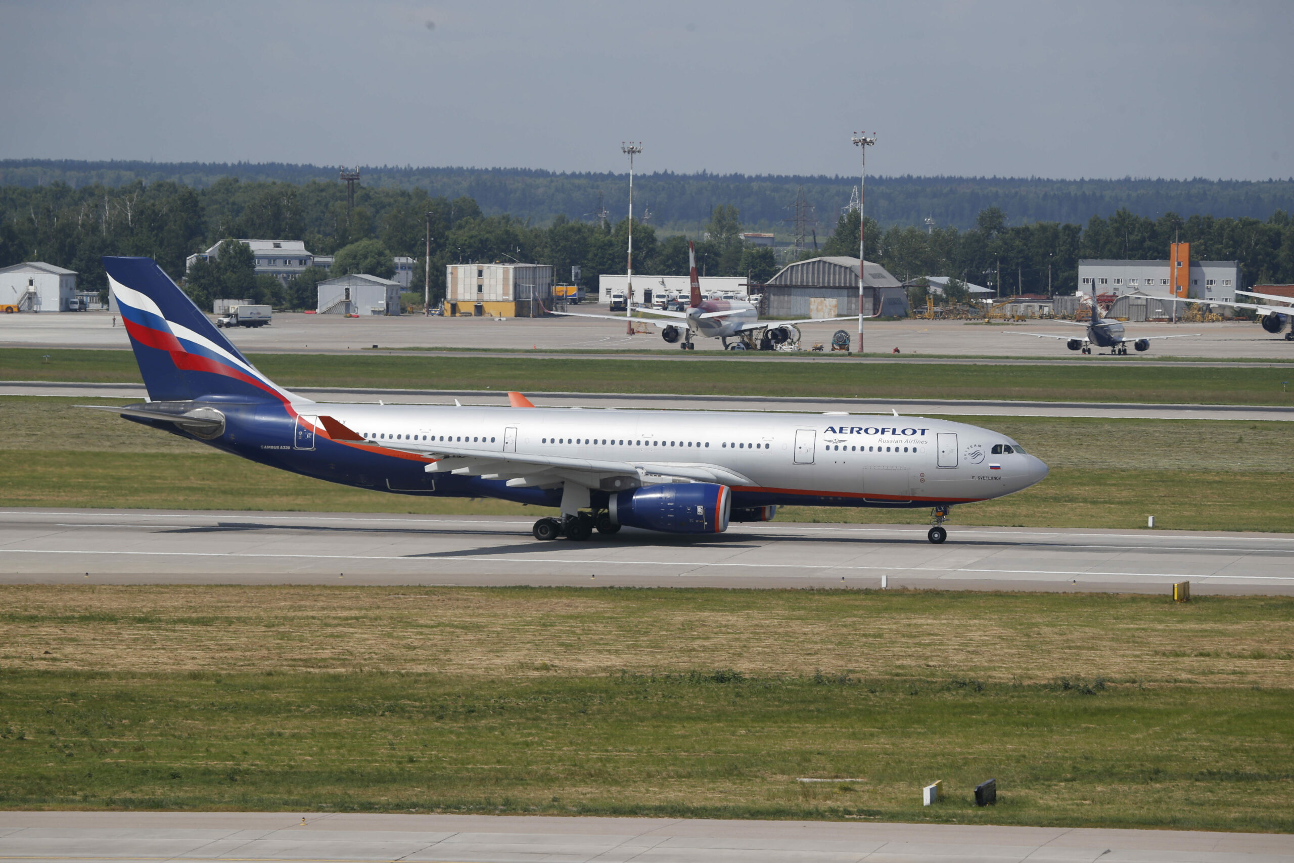 European Union closes borders to Russian planes and state media