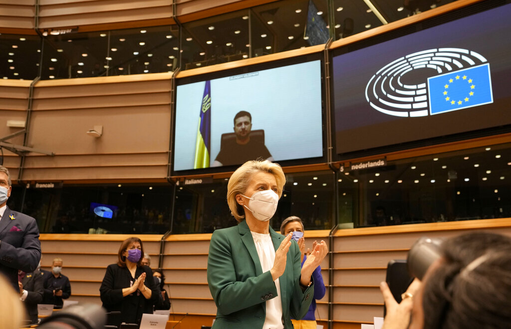 EU proposes historic embargo on Russian oil, pushing up prices