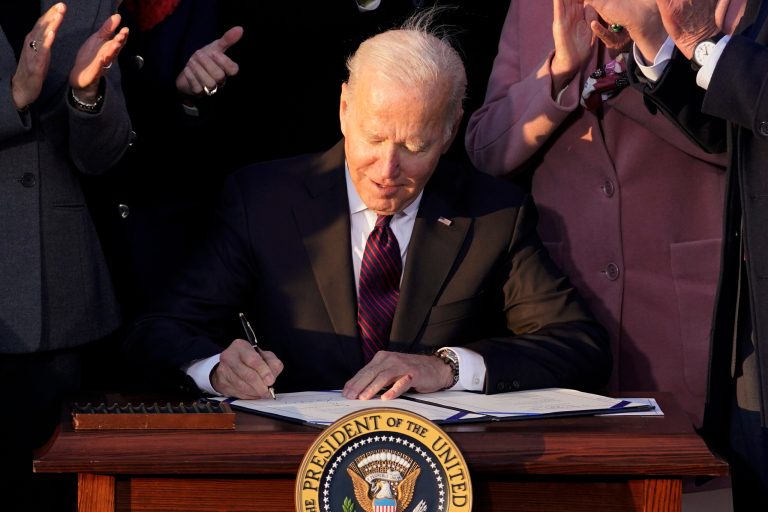Biden unveils new federal rule bumping domestic manufacturing threshold to 75%