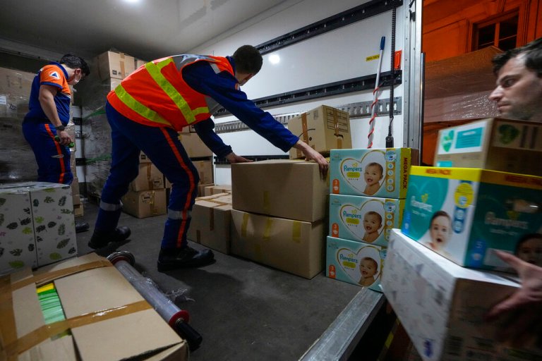 Charity van filled with donations to Ukraine stolen in UK