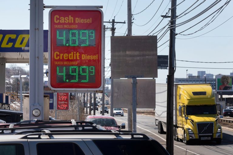 National gas price hits $4 a gallon for first time in over a decade