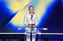 Kristen Stewart and others urge audience to ‘stand with Ukraine’ at awards show