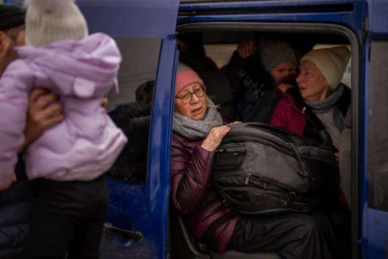 Trapped civilians allowed to evacuate Sumy to other parts of Ukraine