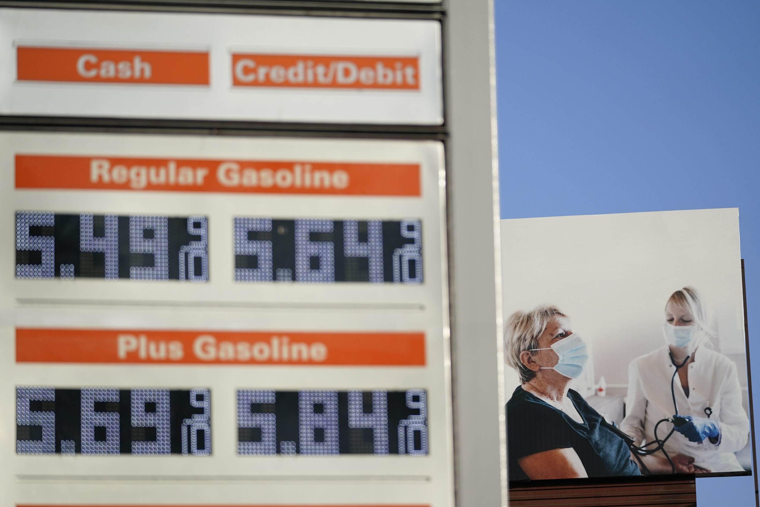 Democrats look to preempt gouging with oil windfall tax proposal