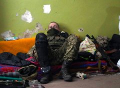 Kyiv rocked by ‘nonstop volley’ as Russian forces encircle capital