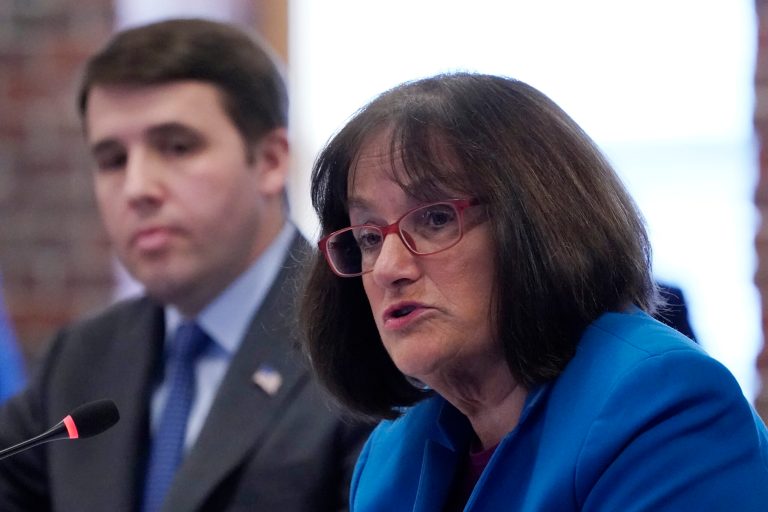 Key bloc of House Democrats signals support for debt limit deal