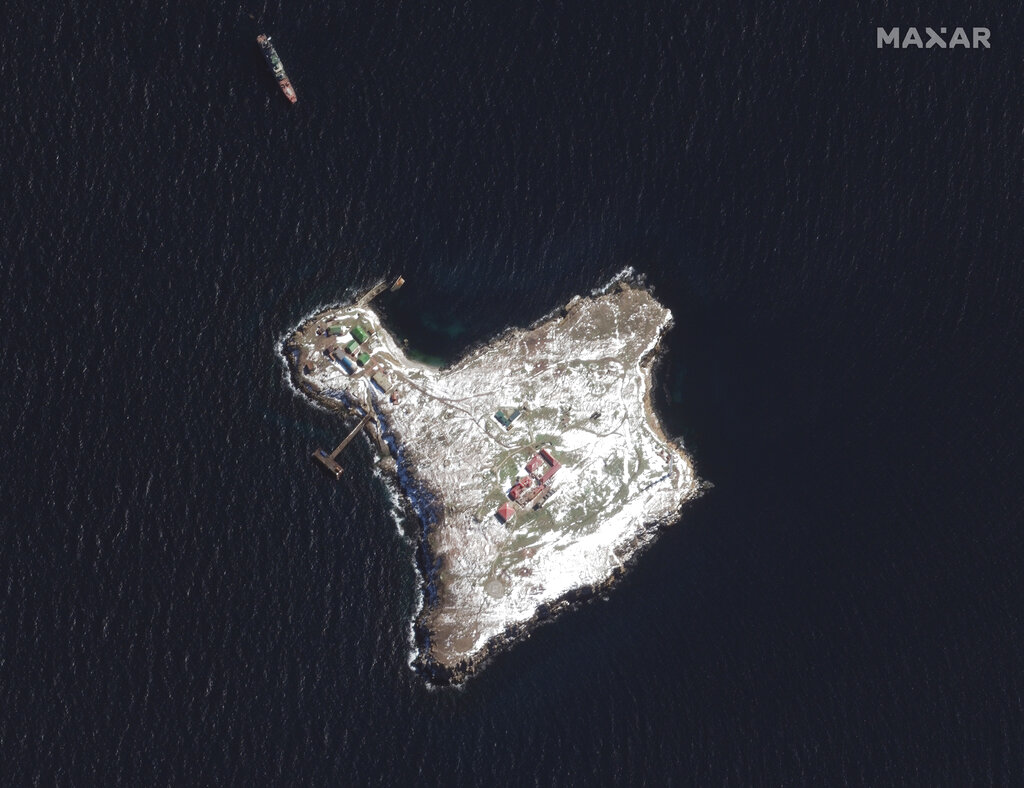 Snake Island sailors freed in Russia-Ukraine prisoner swap