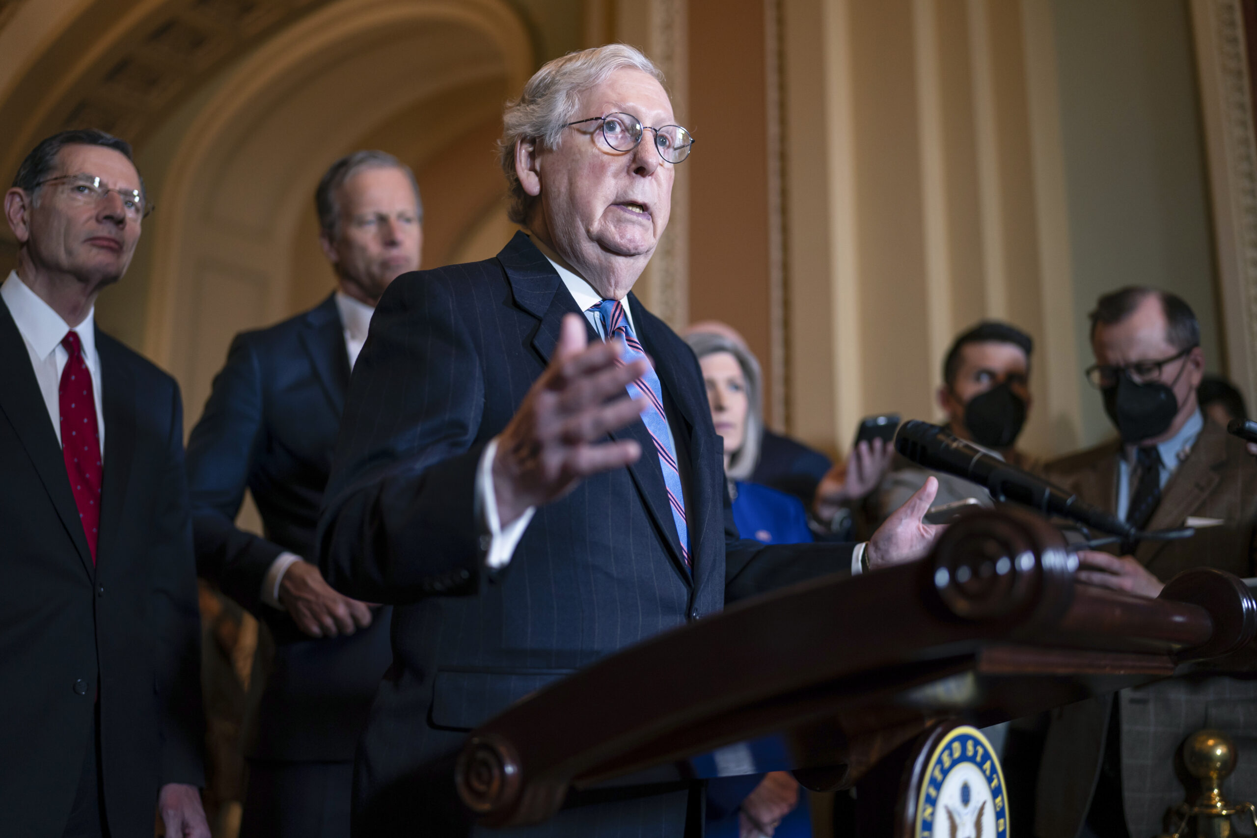 Top Republicans refusing to come to Trump’s defense after criminal referrals