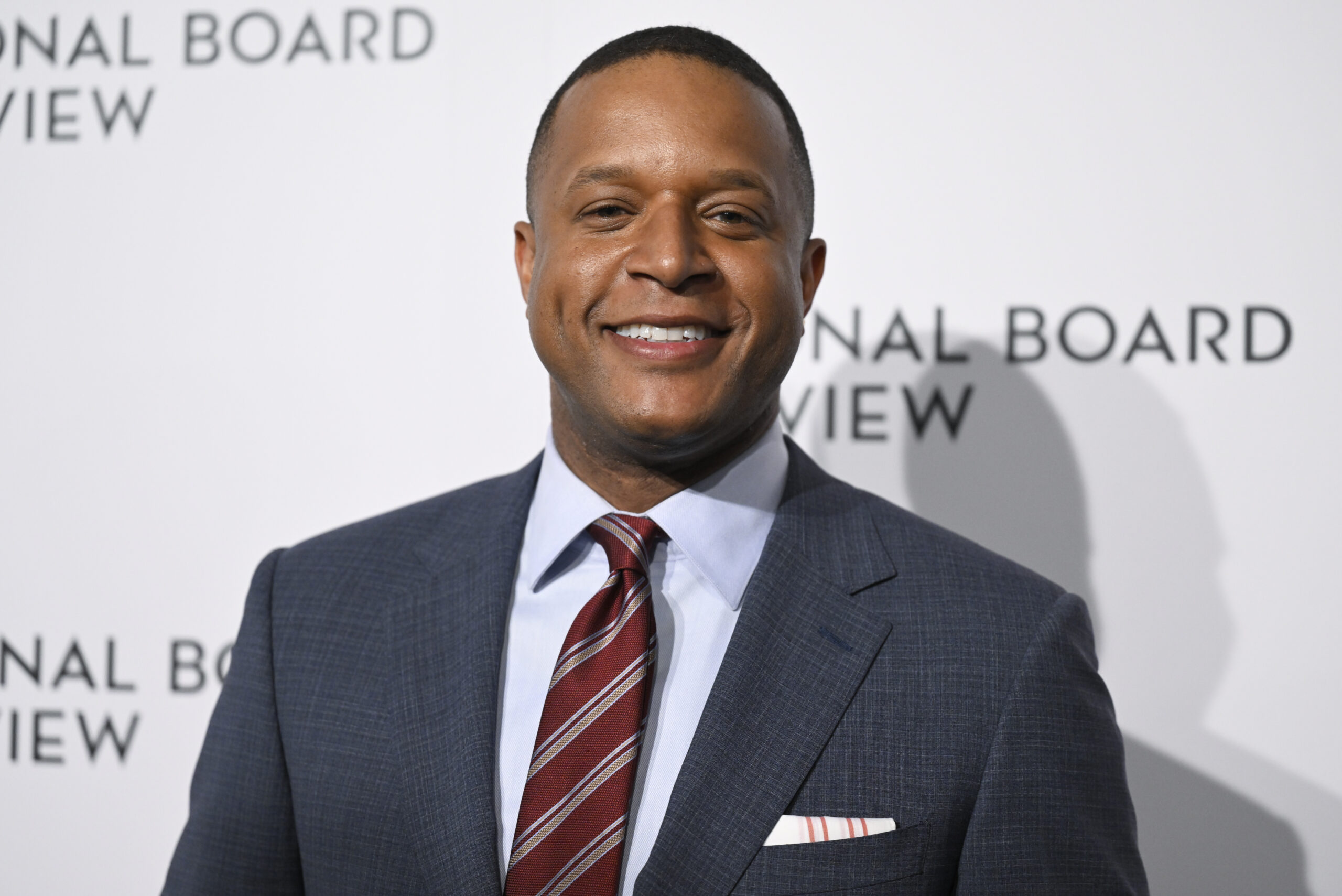 WATCH: Craig Melvin bids farewell to MSNBC while fighting back tears