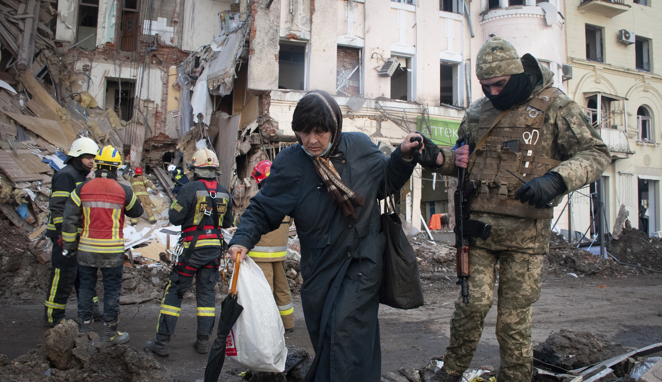 Even Putin wouldn’t dare block a humanitarian airlift — let’s do it now