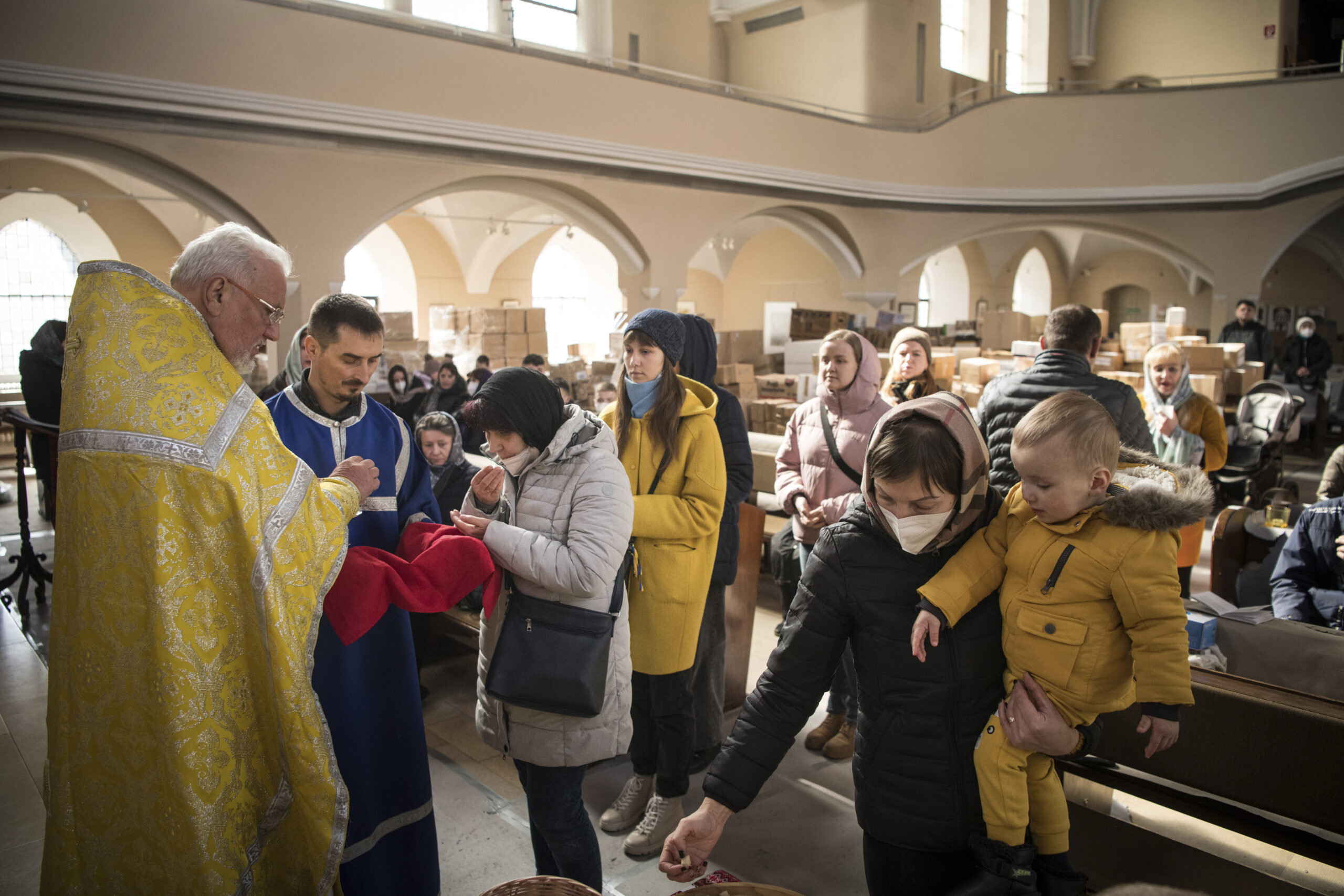 Two fact checks shut down claim US megachurches aren’t offering support to Ukraine