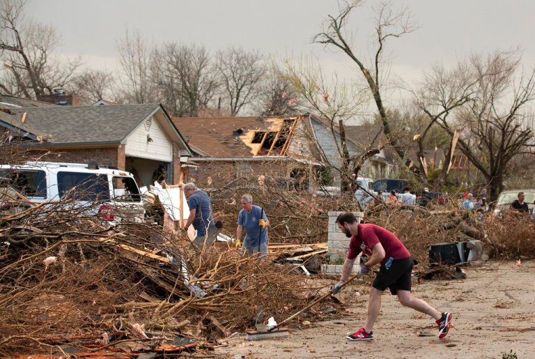 One confirmed dead after tornadoes hit Central Texas