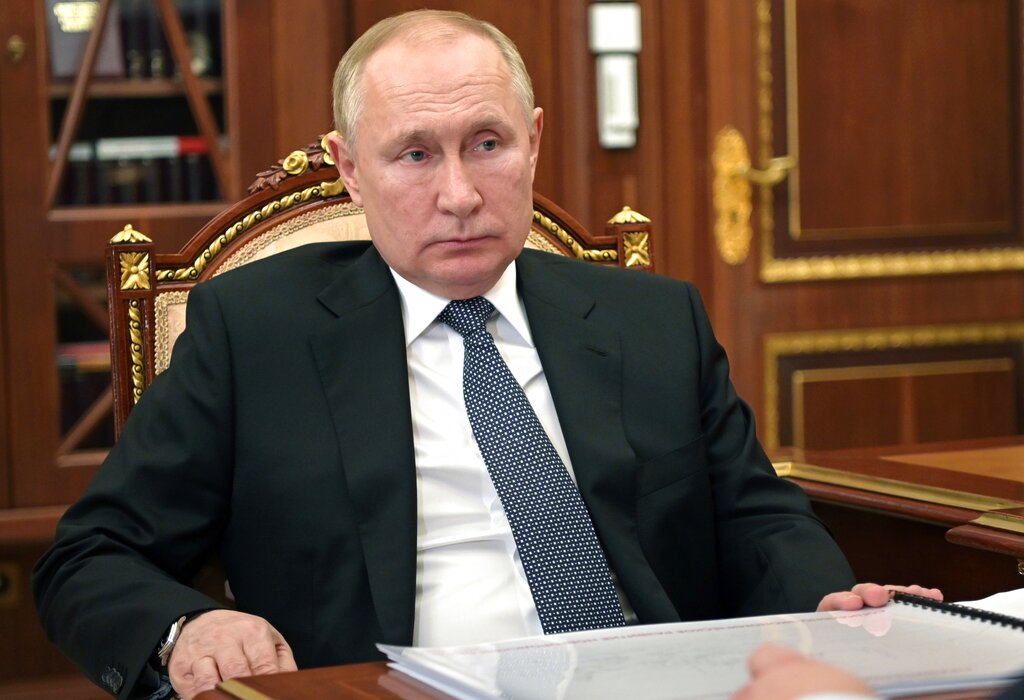 Russian senior official admits Western sanctions caught country off guard
