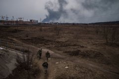 Ukraine in position to encircle Russian troops outside Kyiv, UK officials say