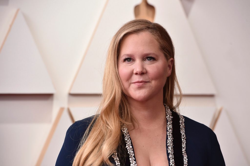 ‘Comments on’: Comedian Amy Schumer claps back at critics for her take on Israel-Hamas war