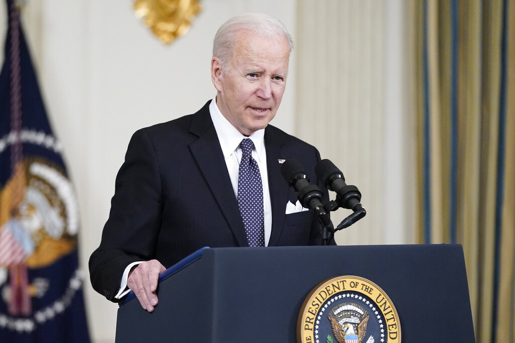 Photo shows Biden’s ‘Tough Putin Q&A’ cheat sheet