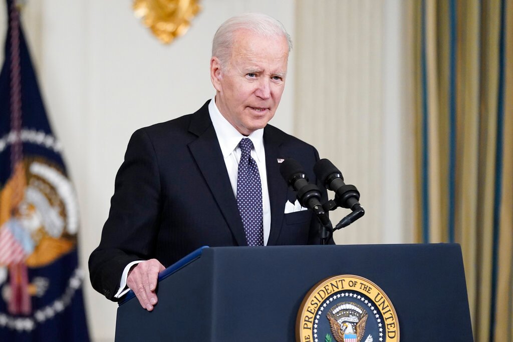 Photo shows Biden’s ‘Tough Putin Q&A’ cheat sheet