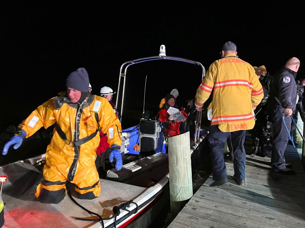 One person killed and two rescued in US Navy plane crash off Eastern Shore