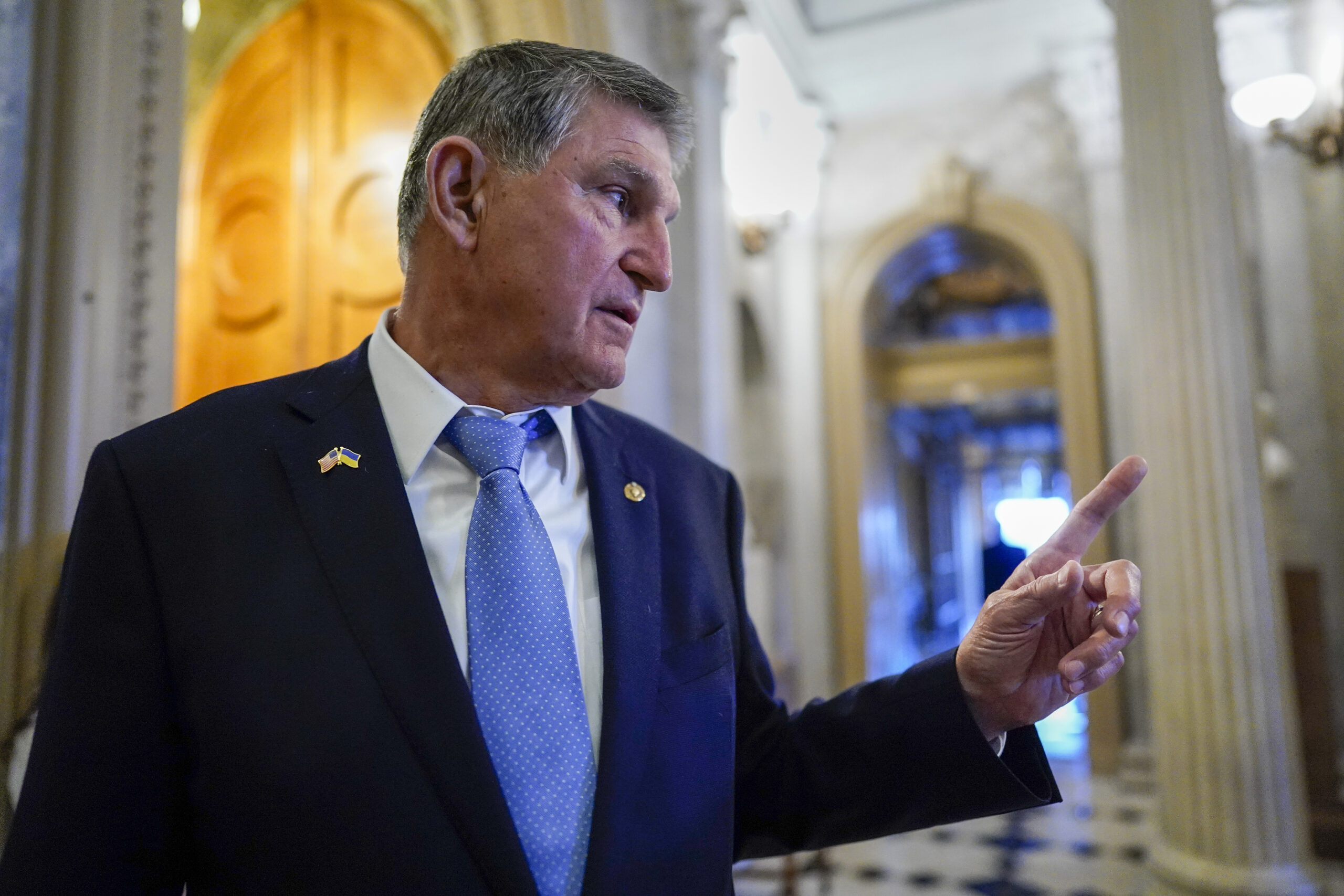 Manchin calls on Biden to be ‘open-minded’ about fossil energy