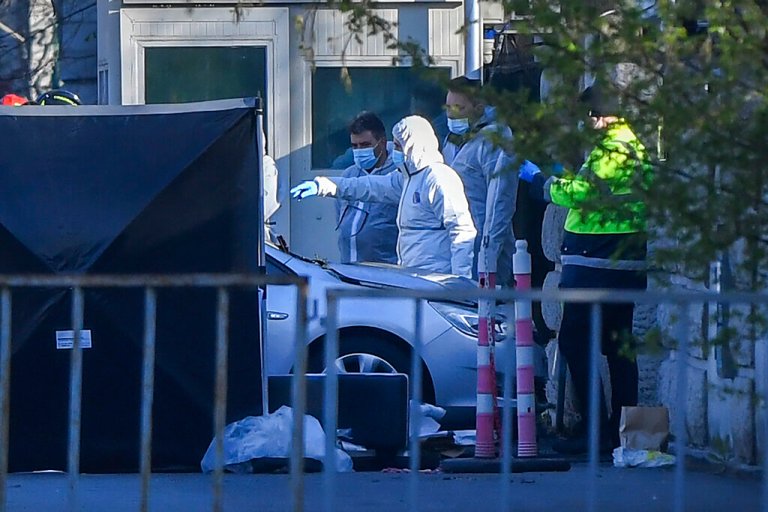 Driver dies ramming car into gates of Russian Embassy in Romania