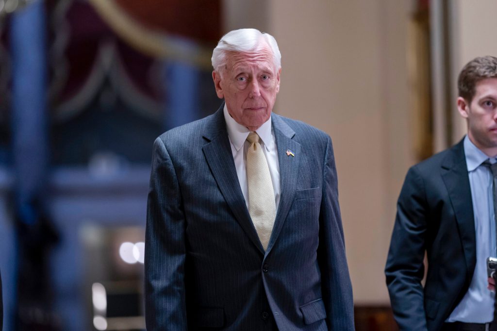 Hoyer likens potential Roe reversal to Dred Scott slavery case
