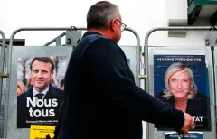 Right-wing Marine Le Pen closes in on Macron in French election