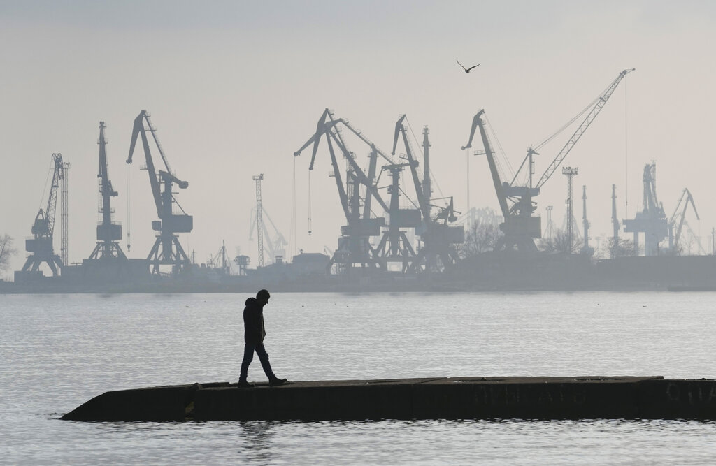 Russian ships taking stolen Ukrainian grain to Syria: Ukraine Ministry of Defense