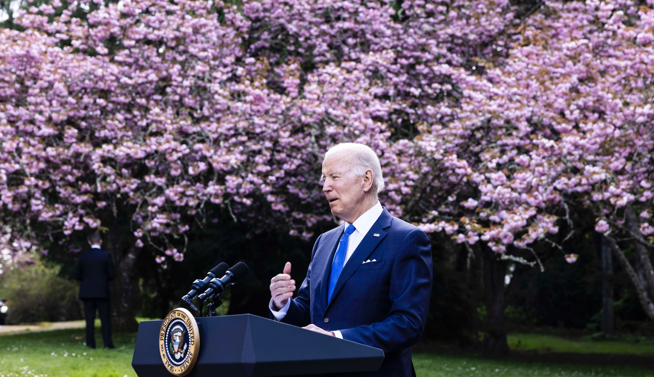 Biden talks climate, not crime, in crime-plagued Seattle