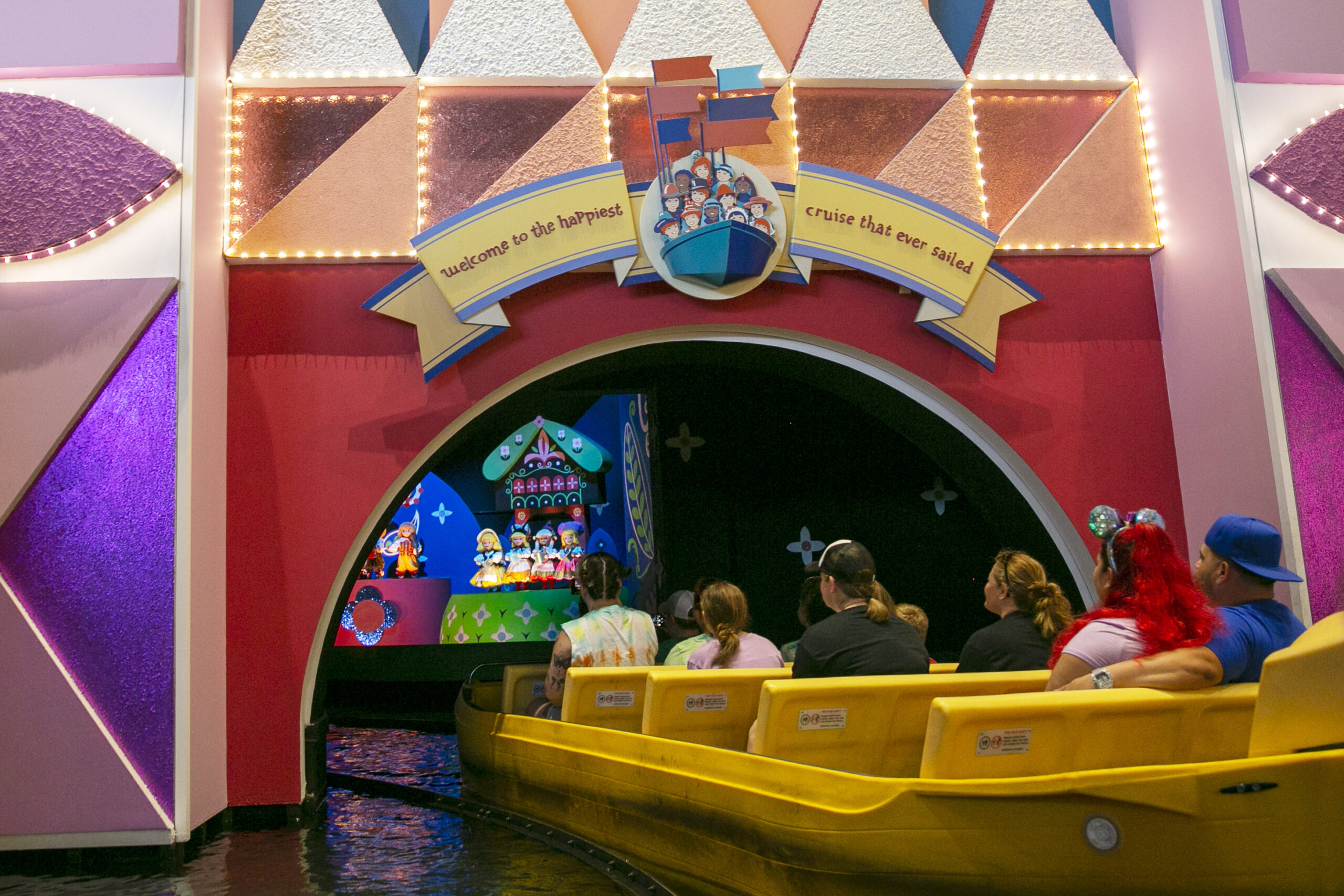 Disney World guests stuck on ‘torture’ Small World ride for over an hour