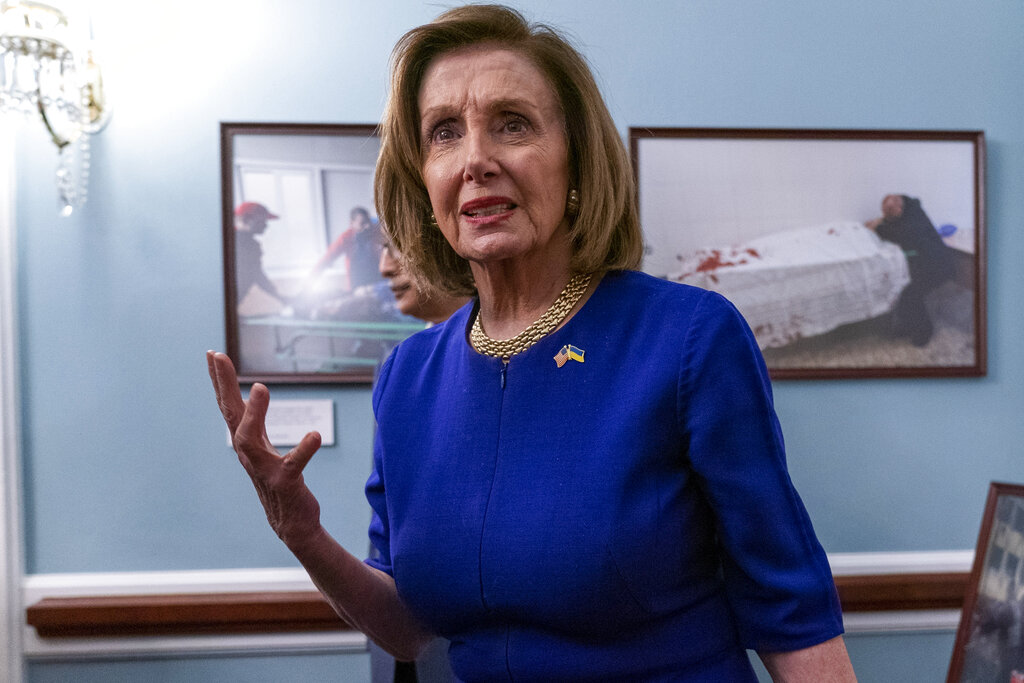 Pelosi slams media for reports on US intelligence