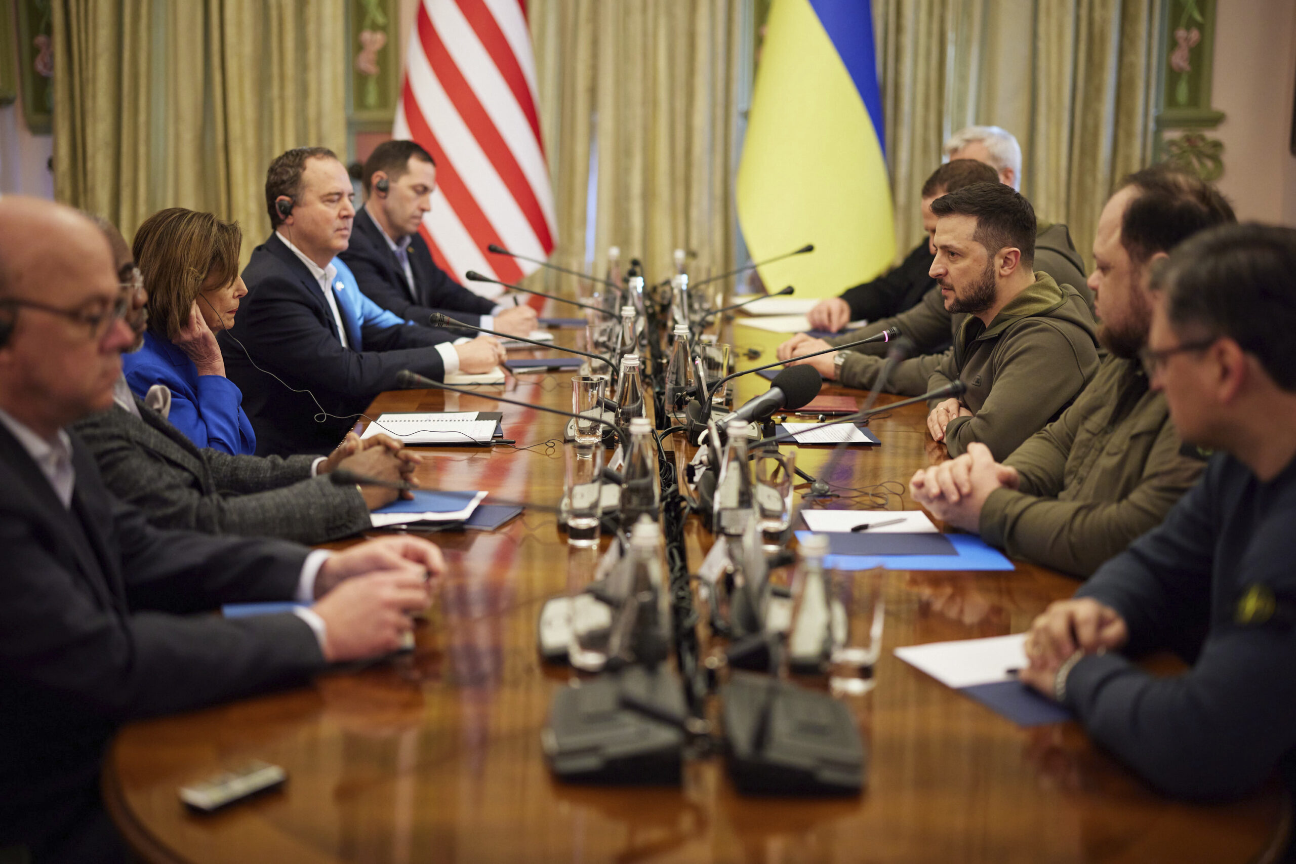 Biden administration approves $1 billion military aid package to Ukraine